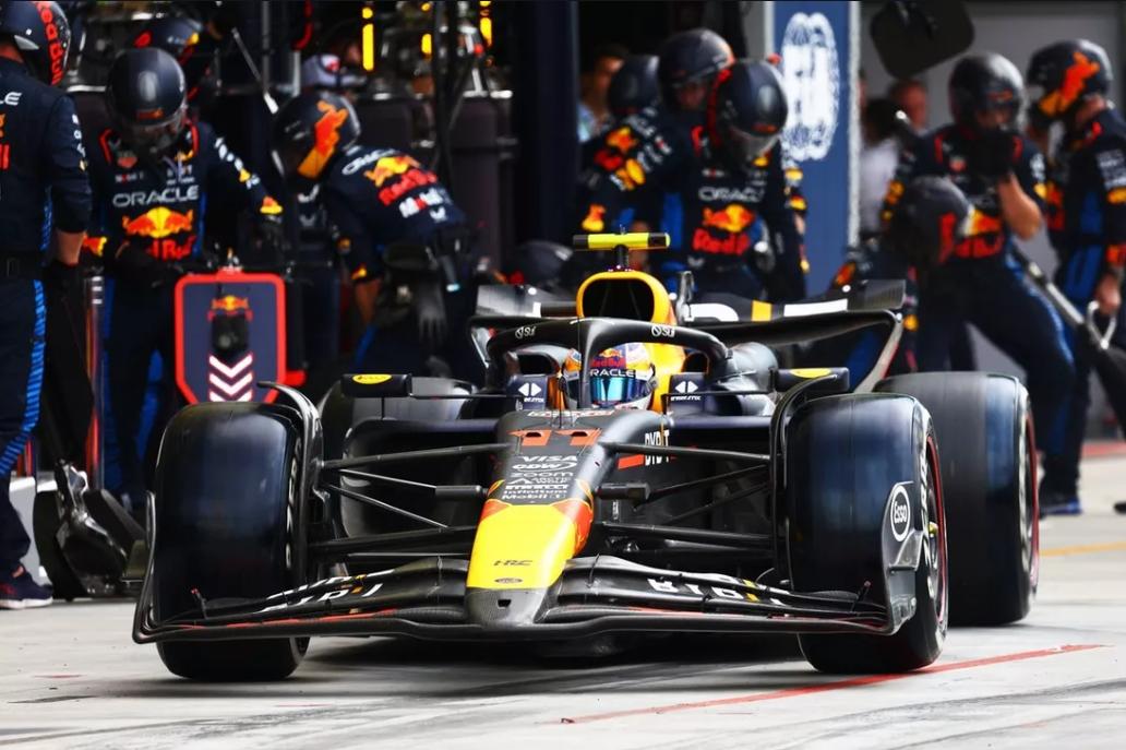 红牛二队逆转索伯车队,佩雷兹统治全场 红牛二队逆转索伯车队,佩雷兹统治全场