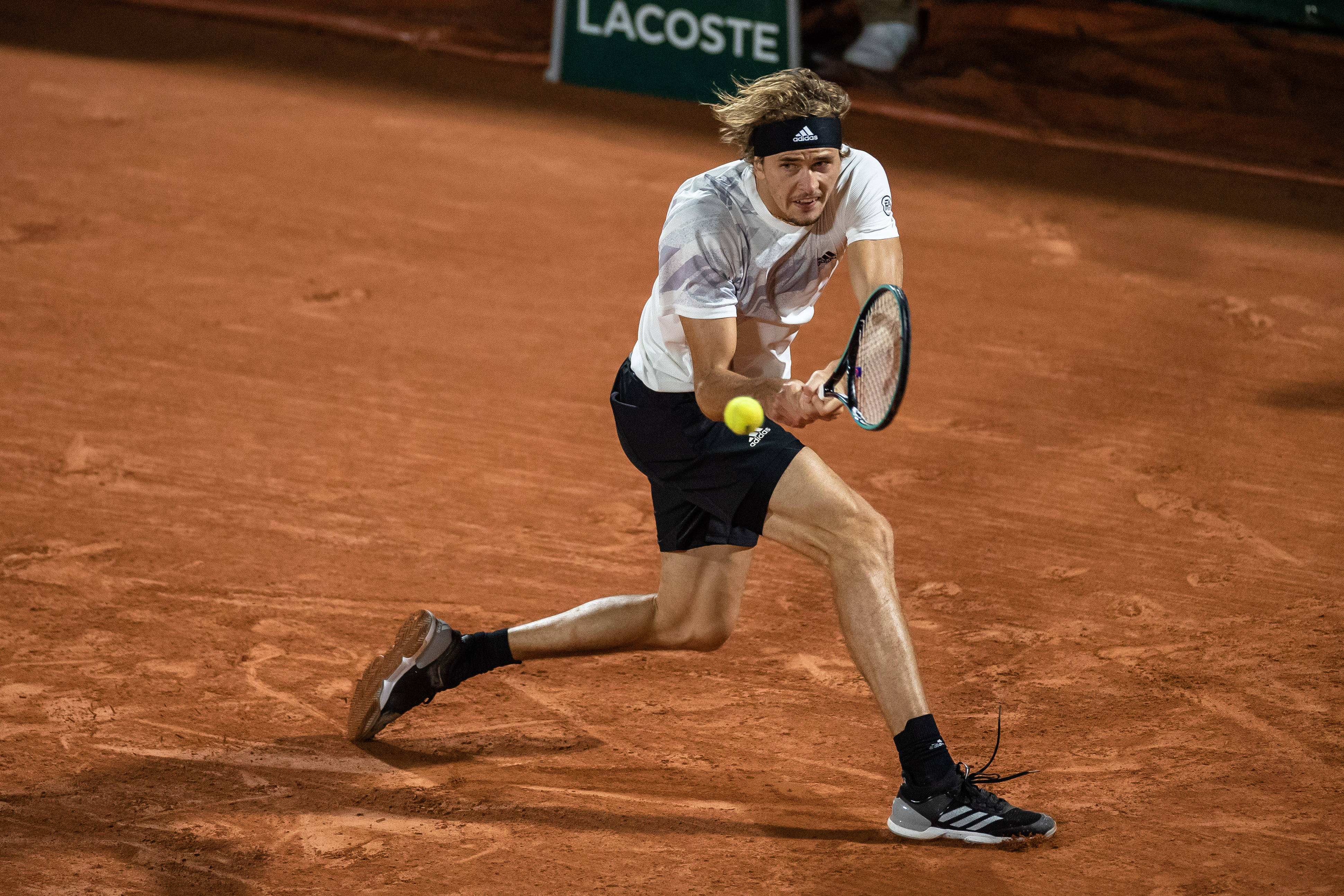 澳网翻盘年终总决赛，兹维列夫扛起全队