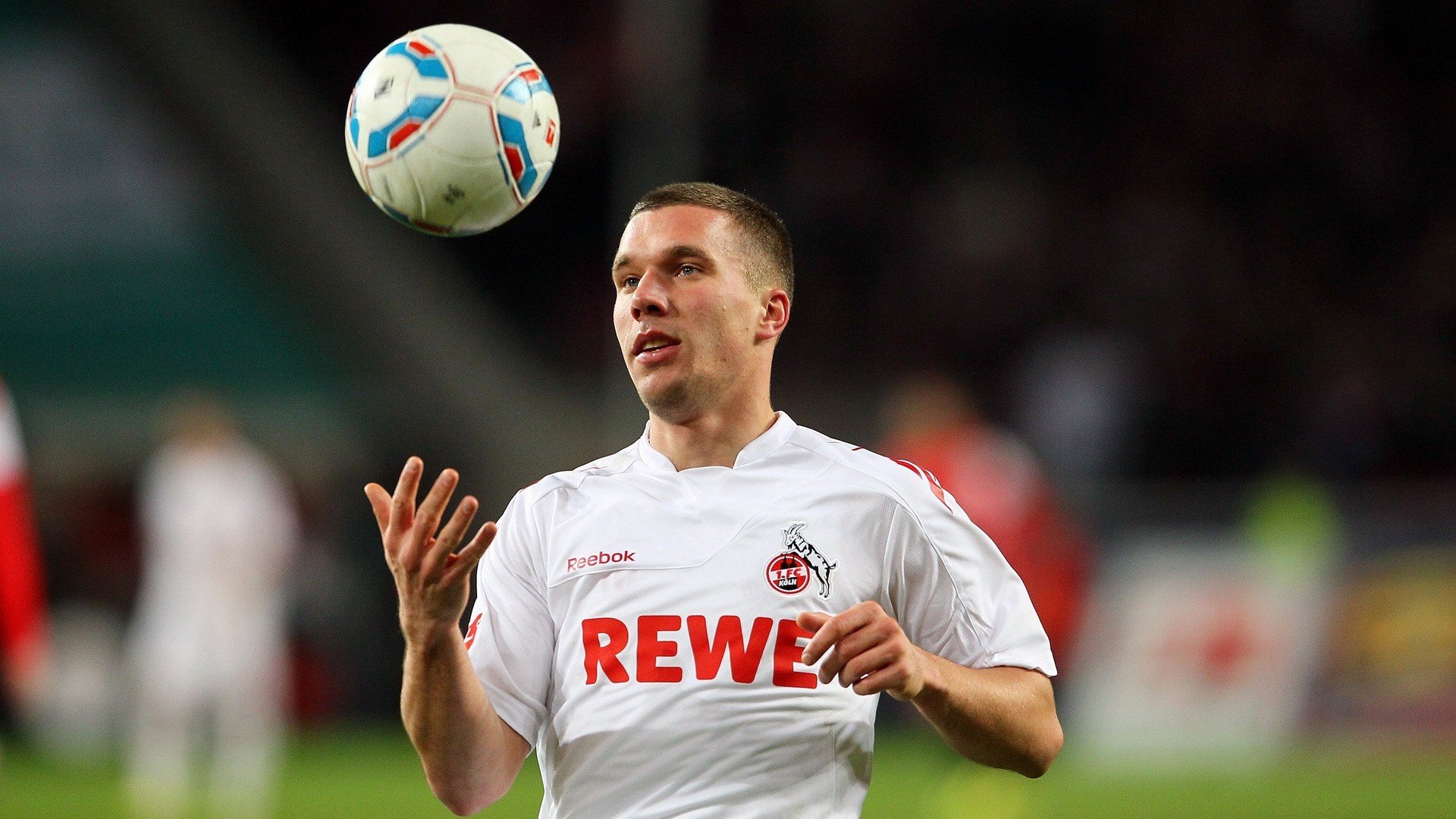 马克西西甲封神夜，开拓者活塞交易暗藏NBA全球化新棋局