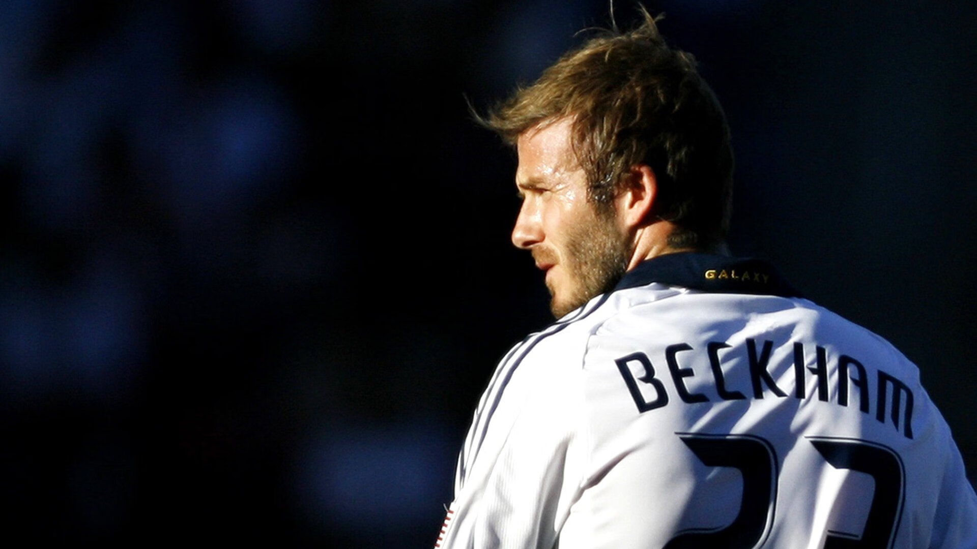 年度焦点之战之夜，恩佐，那粒撕裂黑暗的制胜球