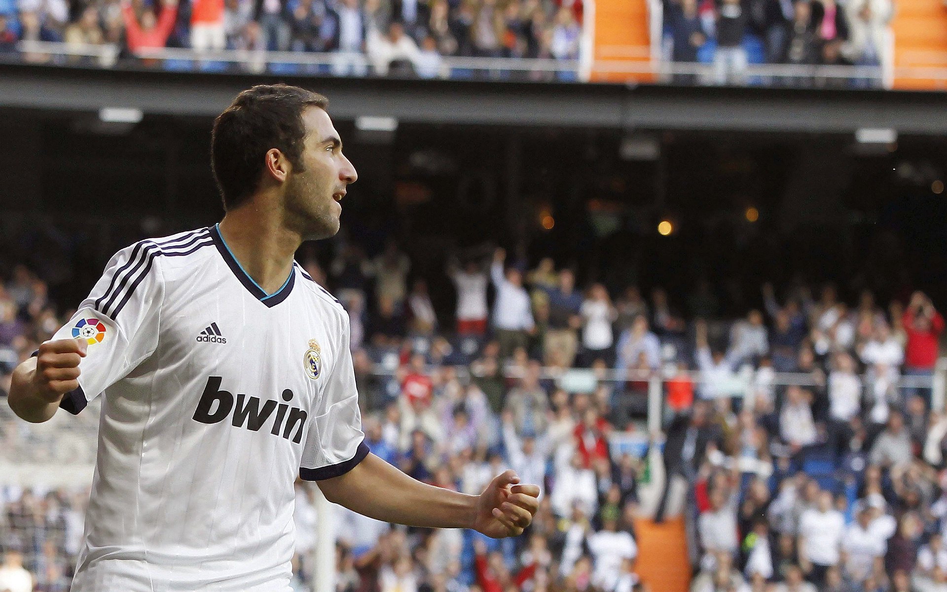 莫兰特末节封神!湖人最后时刻逆转独行侠,关键先生诞生