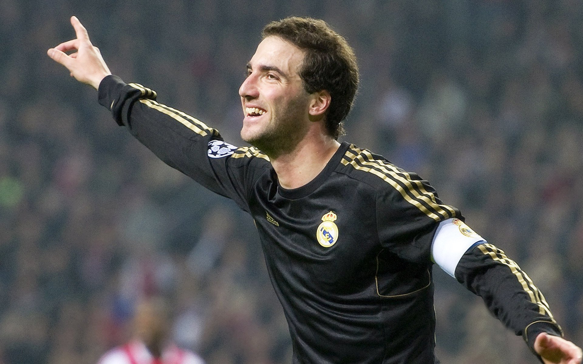 世界排名争夺战之夜,加维惊艳四座,当少年撕碎排名,足球重获心跳